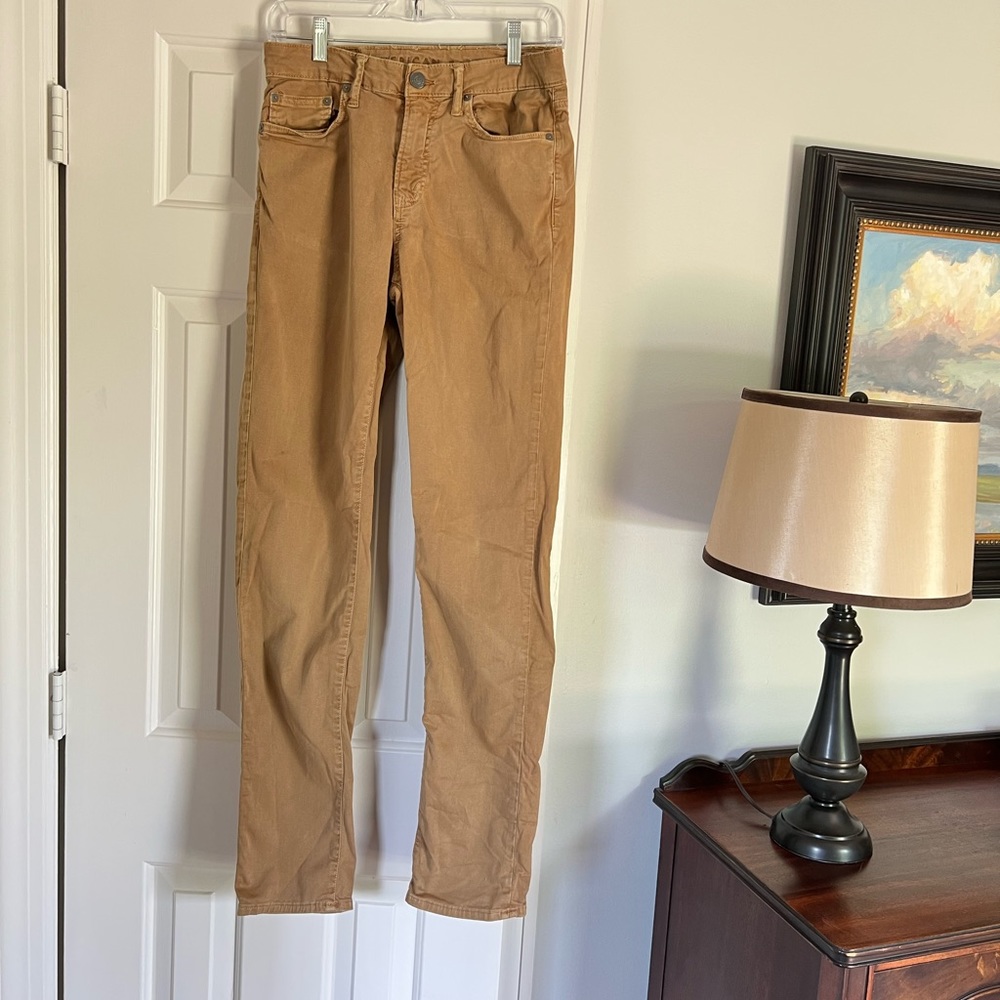 American Eagle slim Flex pants. Great condition, a tiny spot shown in pics.